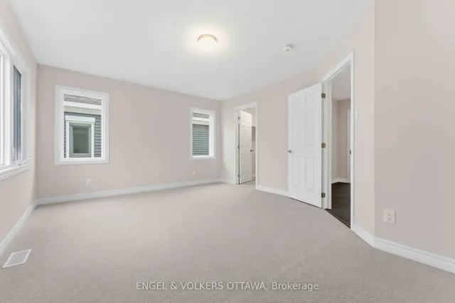 182 Ryan Reynolds Way, Orleans 2