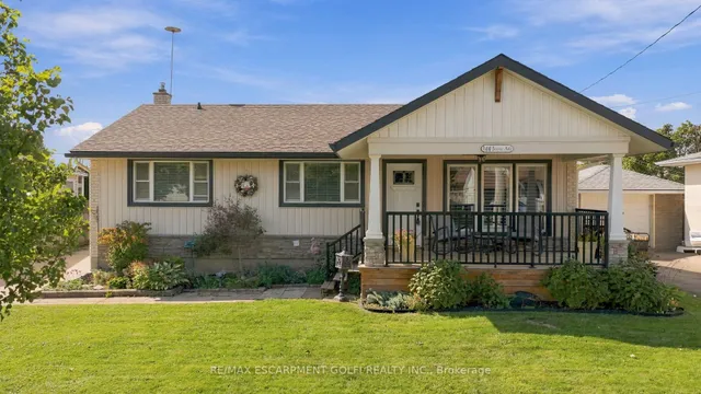 144 Joyce Ave, Welland 3
