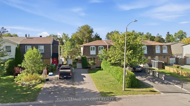 909 Lawnsberry Dr, Ottawa 3