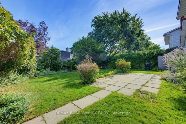 60 Northpark Dr, Ottawa 5