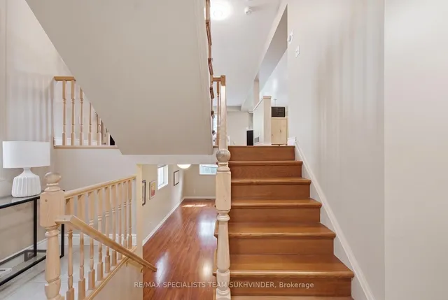 44 SINCLAIR St, Guelph 5