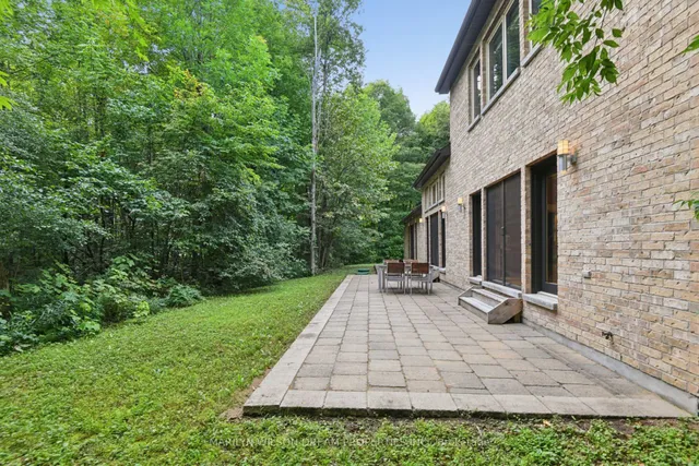 24 Marchvale Dr, Ottawa 3