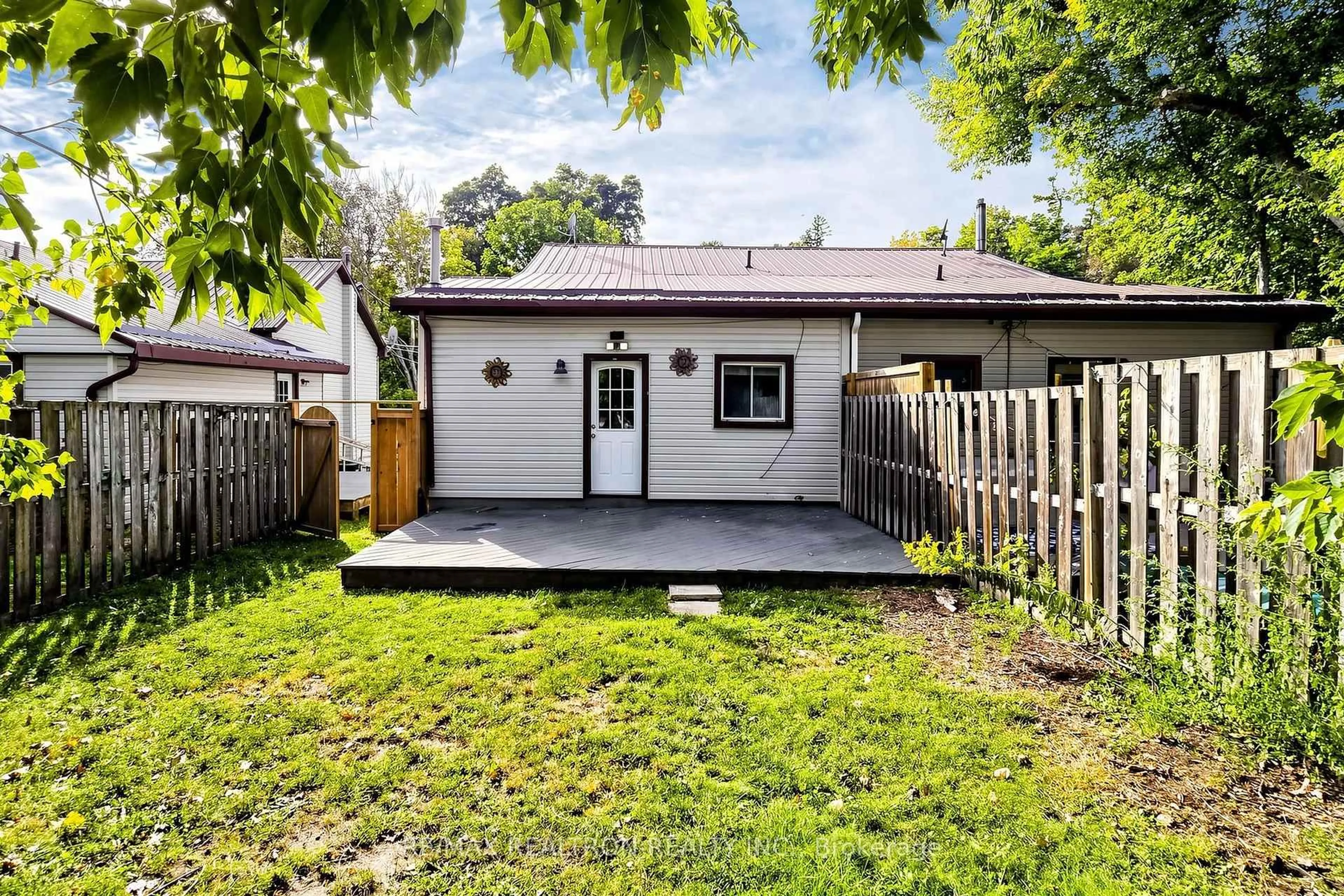 trreb/IMG-X13825698_3c0208d0-4bb3-4b54-9070-0a93984c91d1-l.jpg