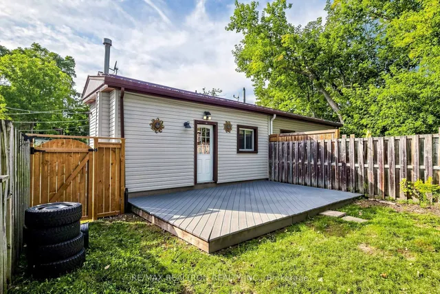 185 Parkhill Rd, Peterborough 3