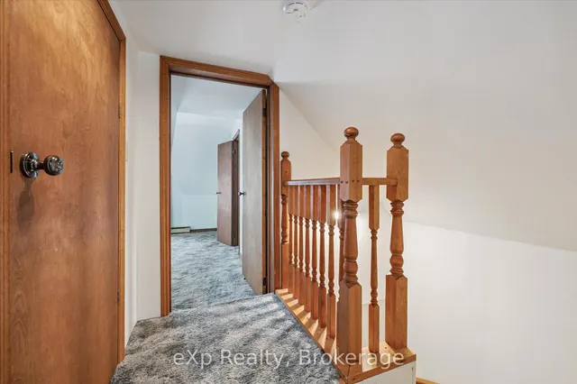 8 West St, Perth East 5