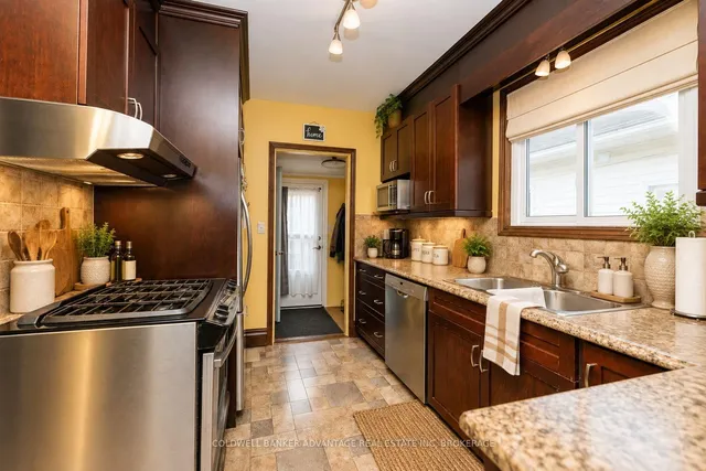 315 AQUEDUCT St, Welland 3