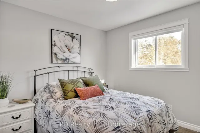4 Queen St, Kawartha Lakes 5