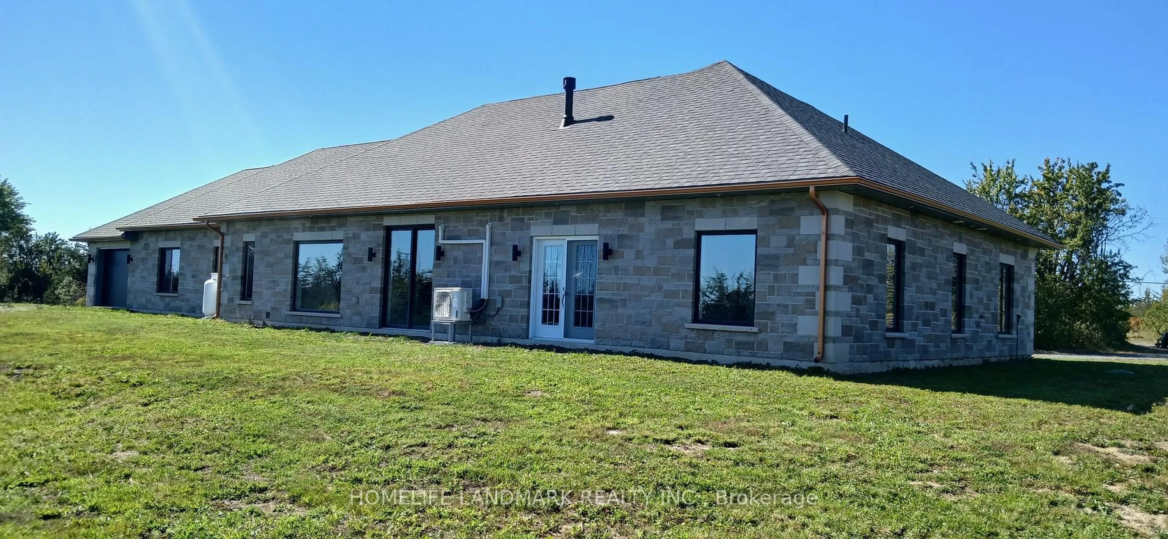trreb/IMG-X13826848_2aefc092-c28f-47c8-a695-5f24e4575a41-l.jpg