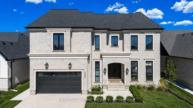 326 Manhattan Dr, London South