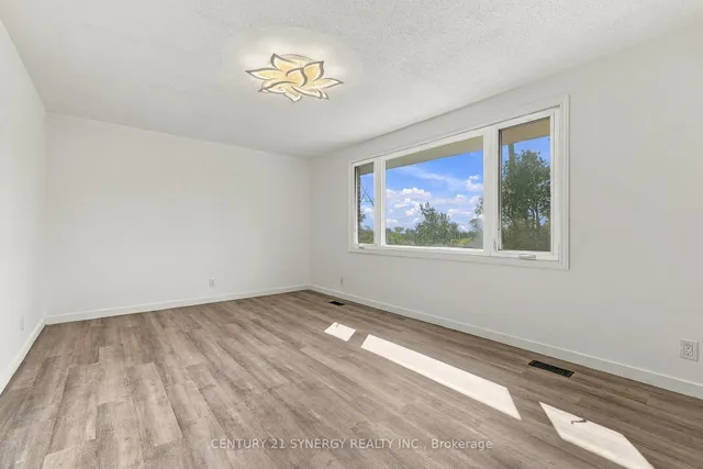 696 Whites Rd, Trenton 5