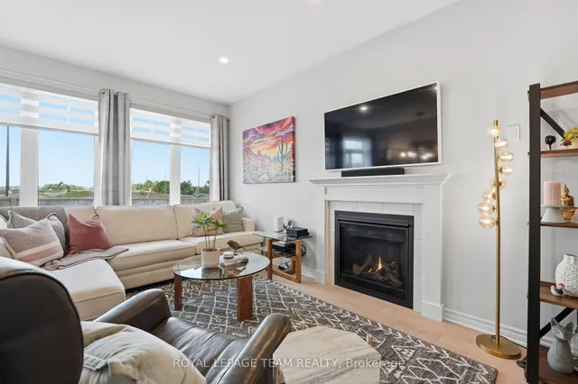 715 Maverick Cres, Ottawa 2