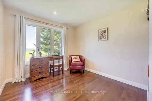 4356 Lambton Lane, Plympton-Wyoming 4