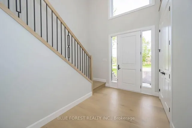 619 Lions Park Dr, Strathroy-Caradoc 2