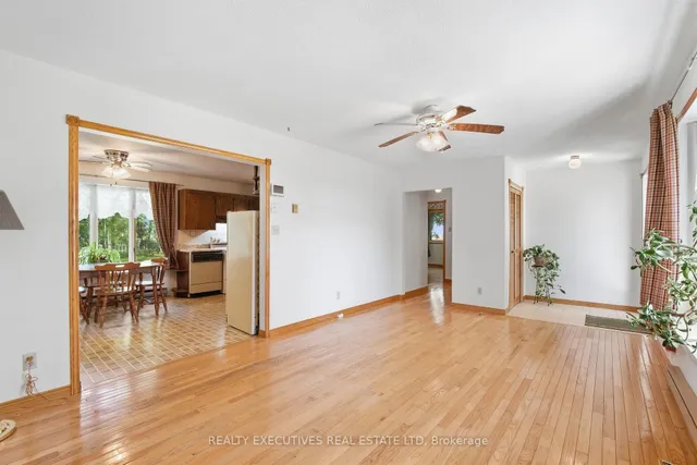 12525 Nesbitt Rd, North Dundas 5