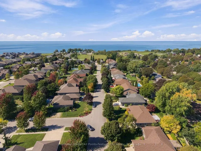 130 Brimicombe Cres, Goderich 2