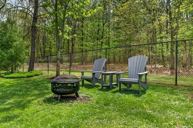 285 Fireside Dr, Ottawa 3