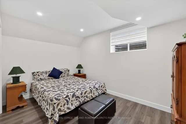 9861 GLENDON Dr #122, Middlesex Centre 3