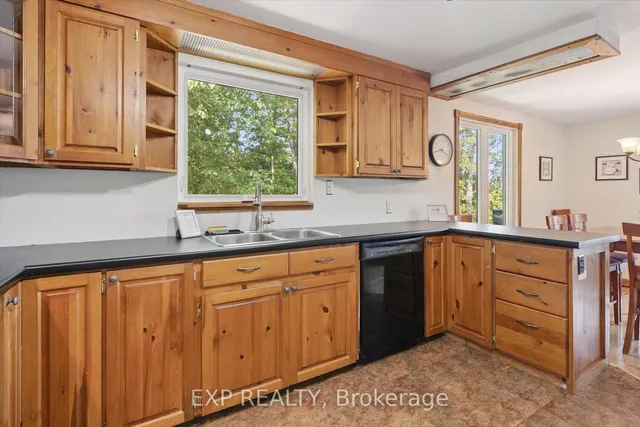 1378 THREE MILE LAKE Rd #3, Muskoka Lakes 5