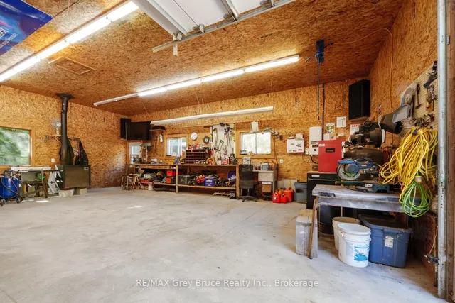135 North Diagonal, South Bruce Peninsula 3
