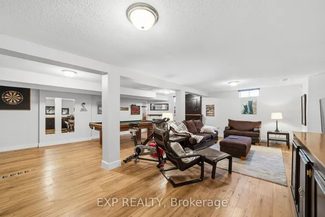 662 Grand View Ave, London South 5