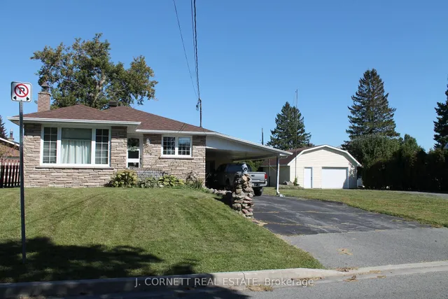 1319 Notre Dame St, Cornwall 3