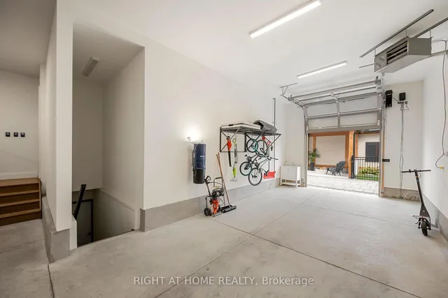 3460 Silverleaf Chse, London South 5