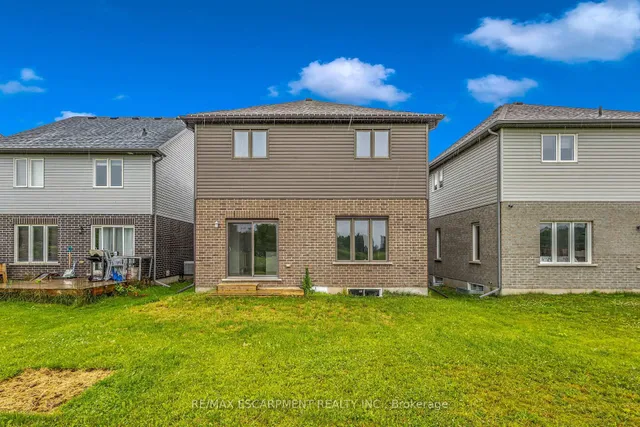 1318 Caen Ave, Woodstock 5