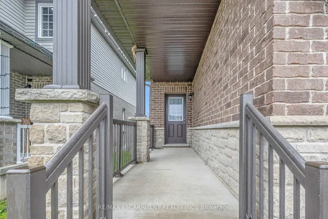 1318 Caen Ave, Woodstock 3