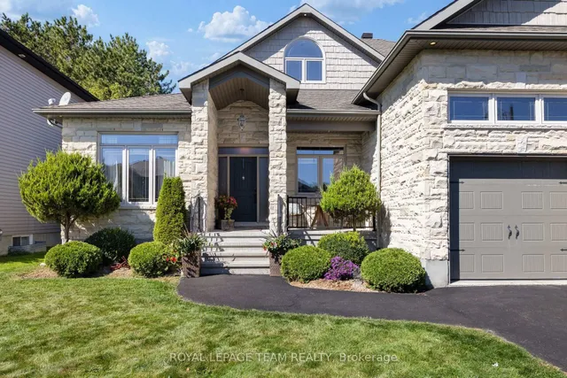 60 De La Rive Dr, Russell 2