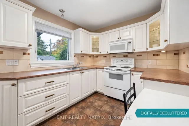 1866 Lenester Ave, Ottawa 5