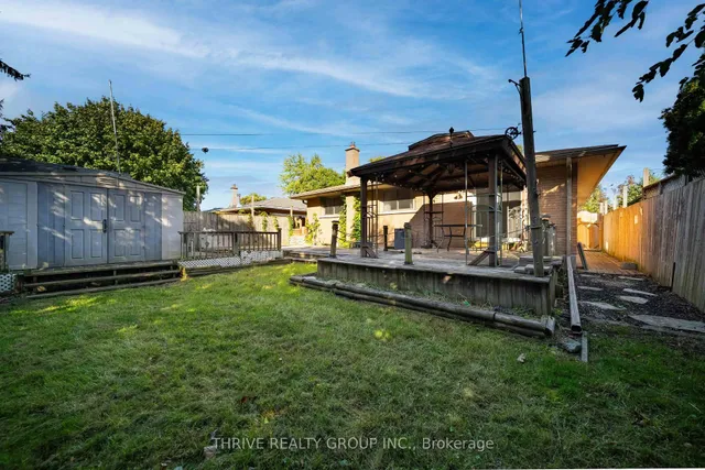70 Talavera Cres, London East 5
