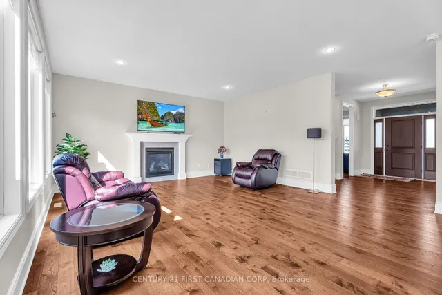1895 Sumac Way, London South 4