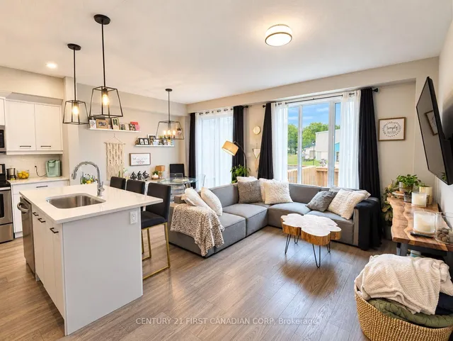 601 Lions Park Dr #77, Strathroy-Caradoc 5