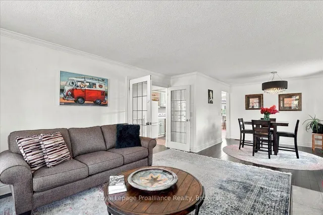 1116 COUNTY RD 8, Prince Edward County 5