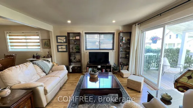 610 East St, Edwardsburgh/Cardinal 5