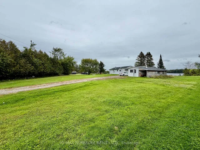 2066 La Passe Rd, Beachburg 5
