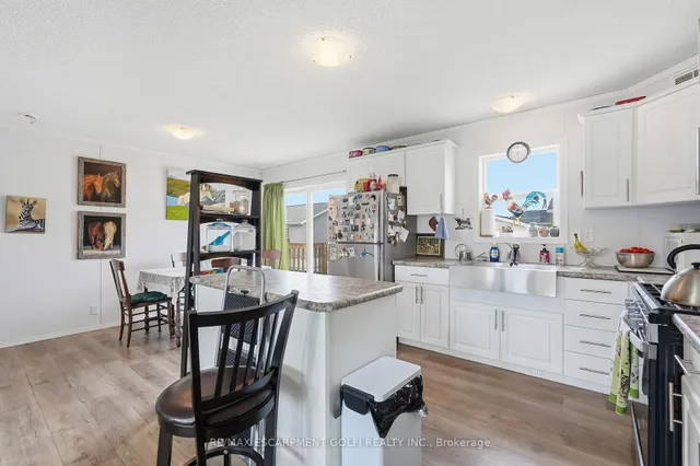 17 Bent Willow Crt, Haldimand 4