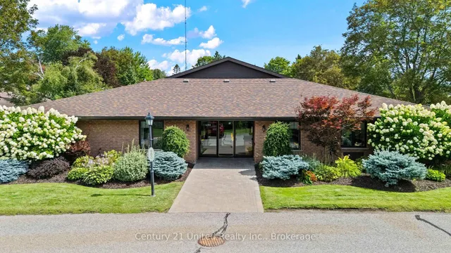 680 Whitaker St #7, Peterborough 3