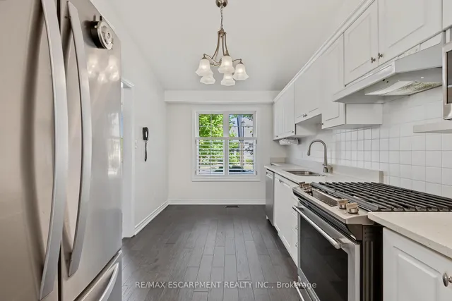173 Wilson St #4, Hamilton 2
