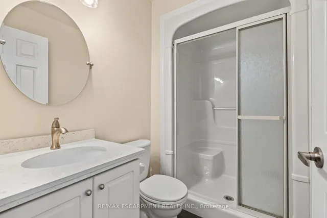 173 Wilson St #4, Hamilton 3
