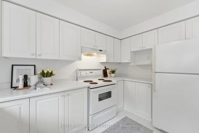 270 North Centre Rd #16, London North 5