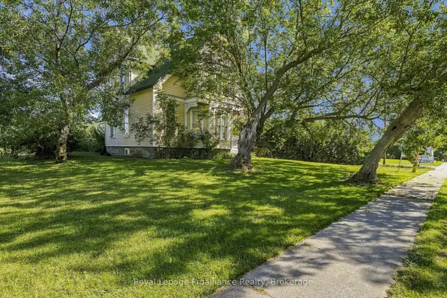 228 County Rd 29, Prince Edward County 2