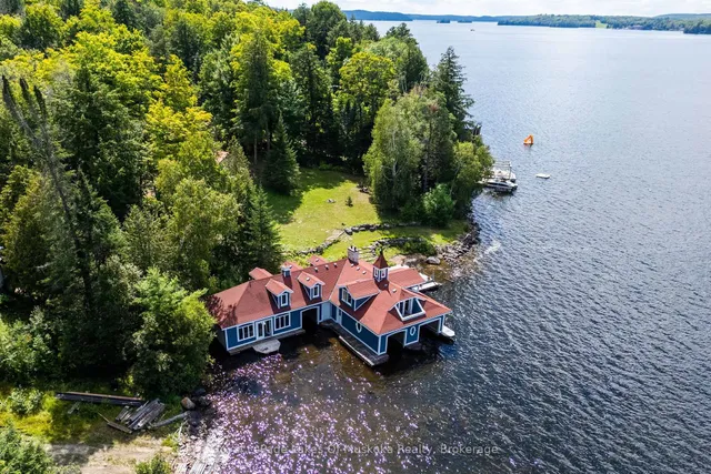1521 Old Hwy 117, Lake of Bays 2