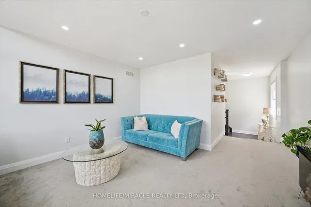 736 Wood Lily St, Waterloo 2
