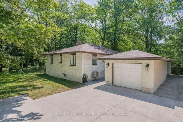 33 Forest Ave, South Huron 2