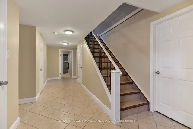 1367 HALLECKS Rd, Elizabethtown-Kitley 5