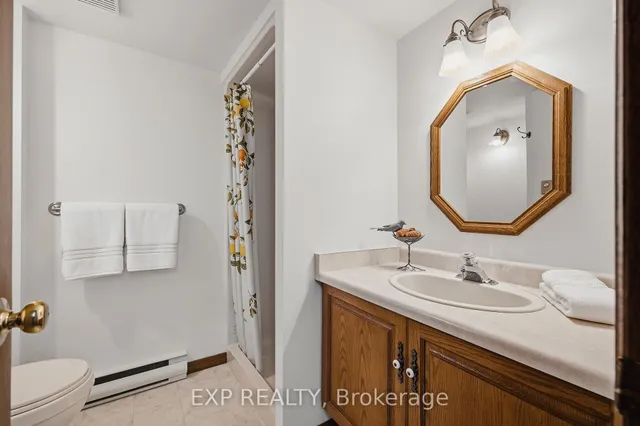216 Alderview Dr, Wilmot 5
