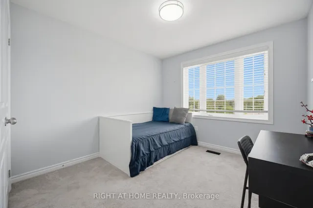 88 Decorso Dr #73, Guelph 4