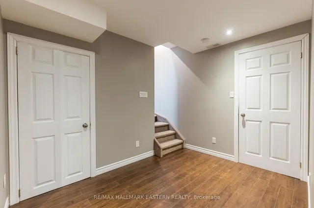 247 Bowen Dr, Peterborough 5