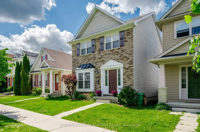 247 Bowen Dr, Peterborough 4